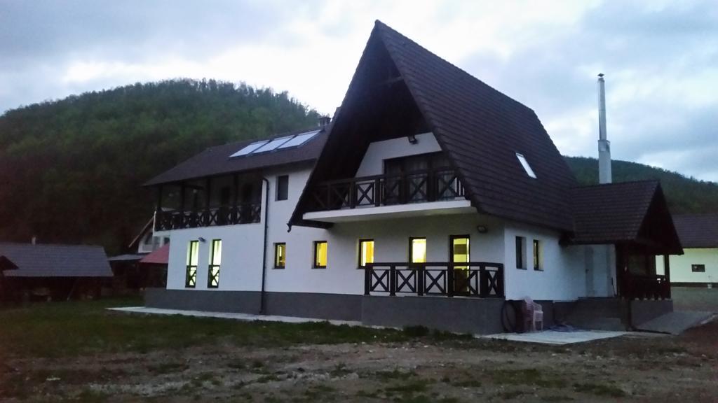 Pensiunea Steaua Nordului Vanatori  Esterno foto